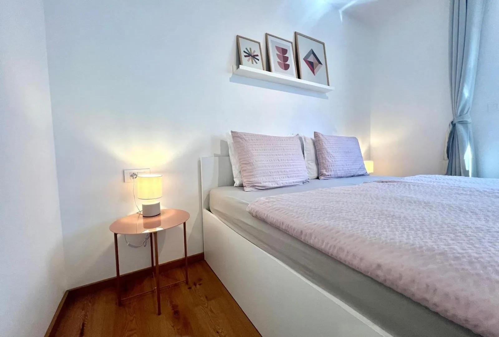 Deluxe Apartments Vantacici